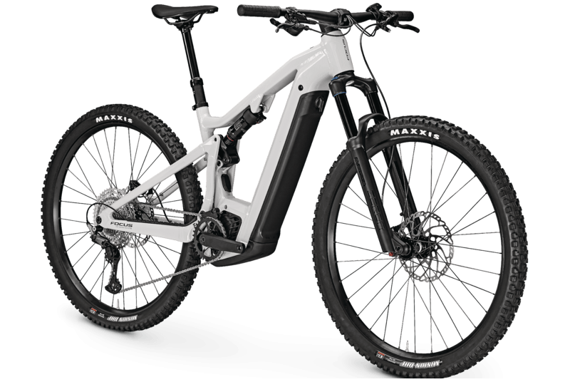 bicicleta focus thron 67 2023 3.png