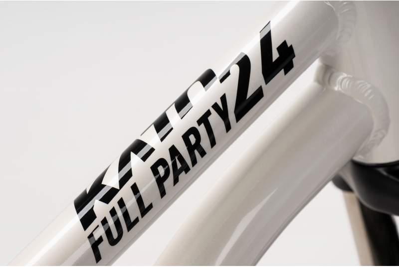 bicicleta ghost kato 24 full party 2025 2.jpg