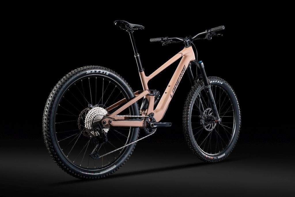 bicicleta lapierre zesty cf 79 2025 1.jpg