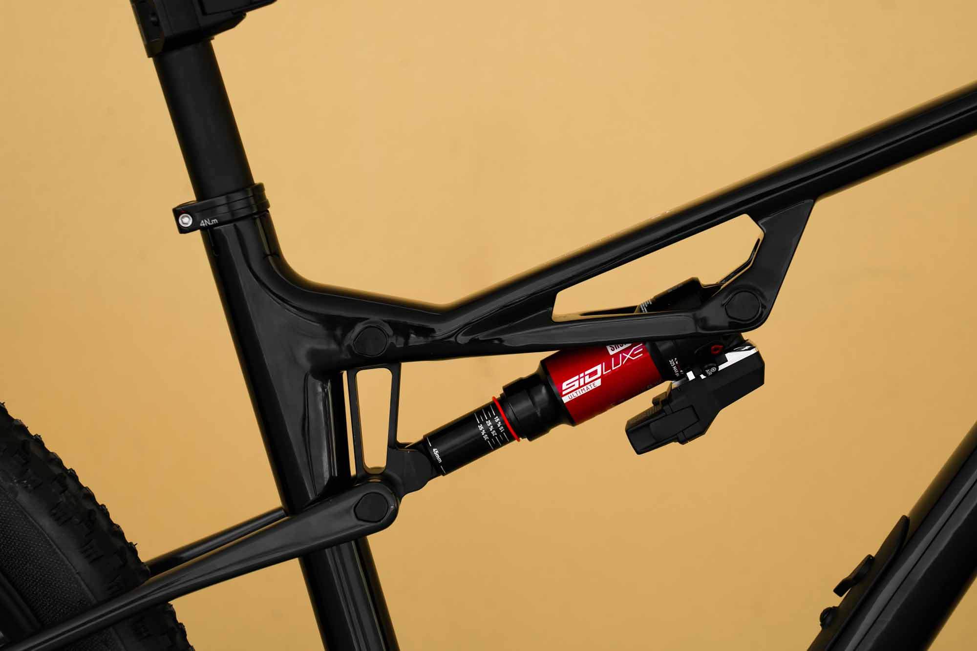 bicicleta mmr kenta sl ltd 2025 3.jpg